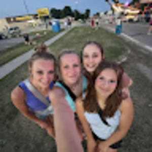 Meet your Posher, Jade